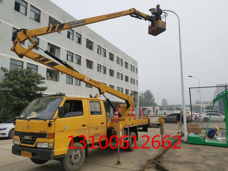 東西湖涇河路燈安裝_副本.jpg