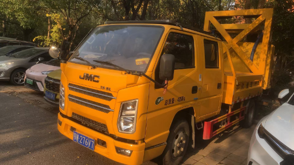 江西100K防撞車(chē)出租，車(chē)新價(jià)低，發(fā)車(chē)快